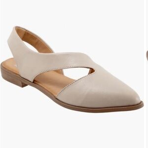 Bueno Bianca pointed toe slingback Leather Flats